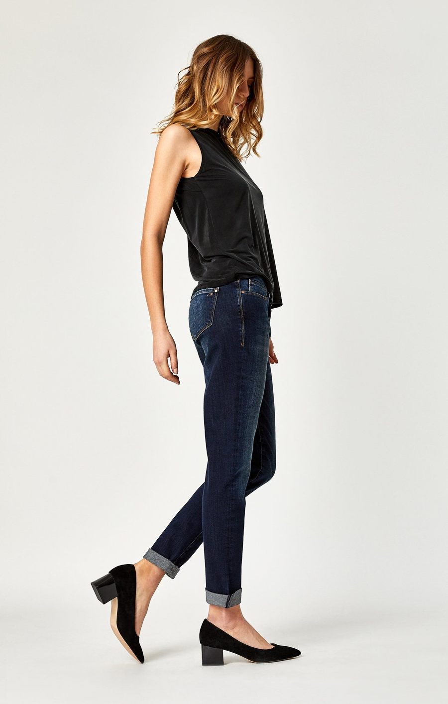 ADA Boyfriend باللون النيلي المصقول Tribeca B2B Test